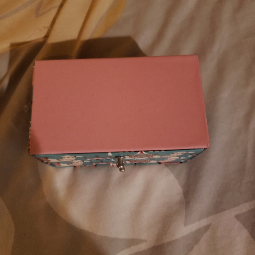 Jewelry Box - Picture 3 of 3